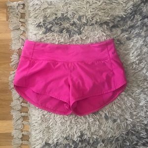 NWOT Lululemon Sonic Pink Speed Up 2.5” Size 4